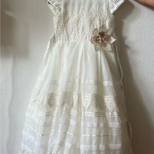 Elegant White Lace Kids Dress